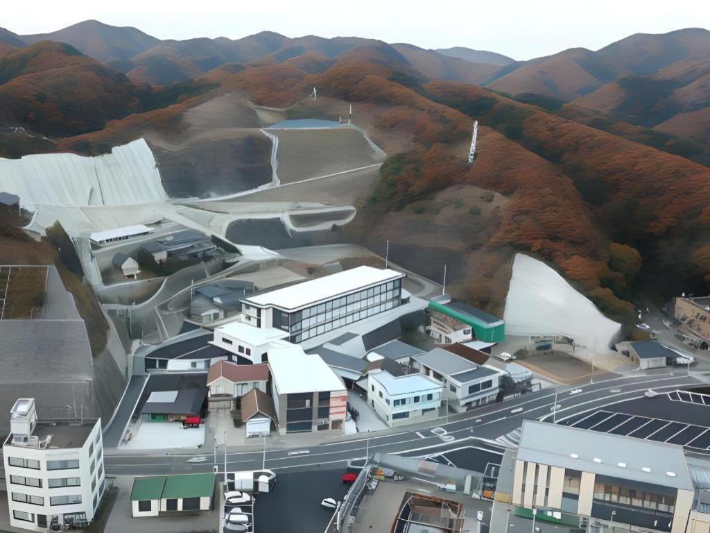 デマドホテル比田勝 Kamitsushima エクステリア 写真