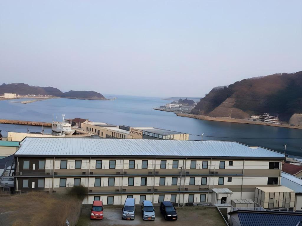 デマドホテル比田勝 Kamitsushima エクステリア 写真