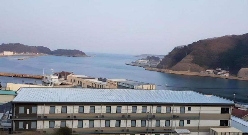 デマドホテル比田勝 Kamitsushima エクステリア 写真